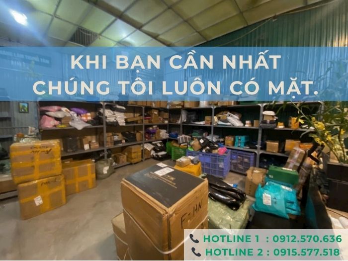 hình ảnh kho chỉn chu, sạch sẽ, gòn gàng với lời kêu gọi : khi bạn cần nhất chúng tôi luôn có mặt
